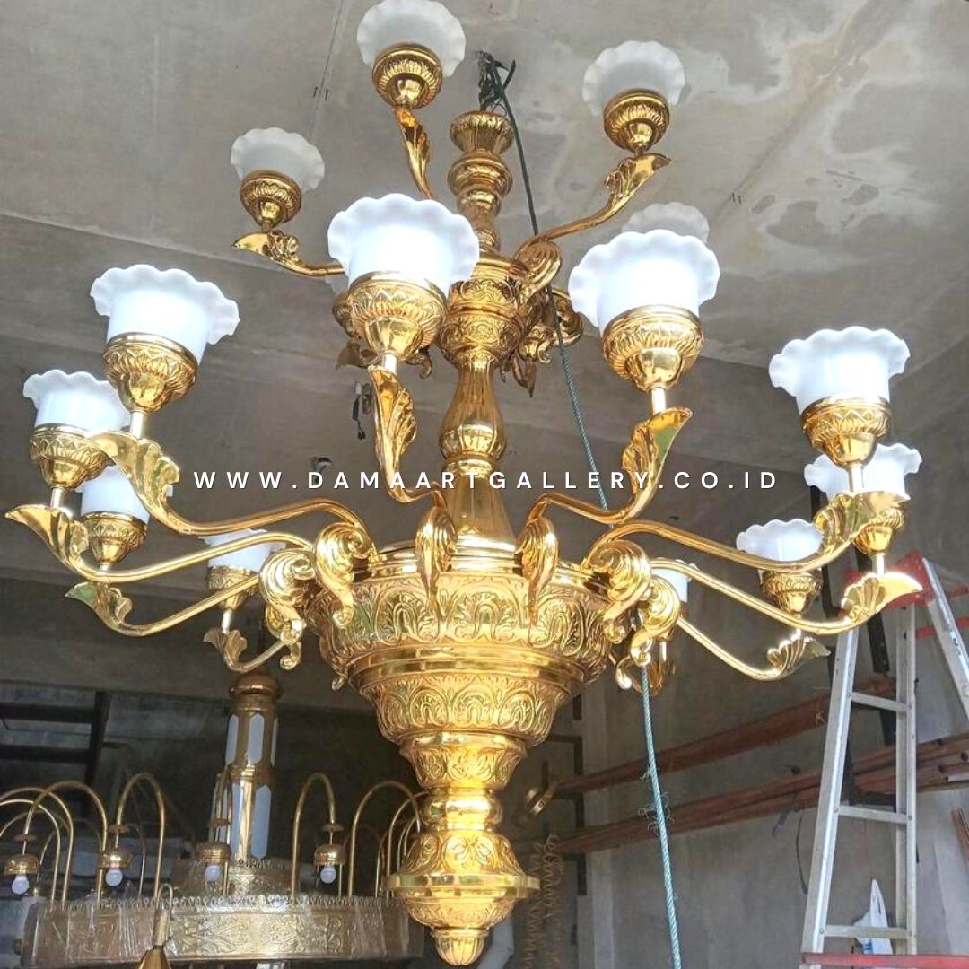 Lampu Gantung Robyong Logam Kuningan