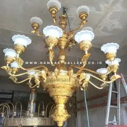 Lampu Gantung Robyong Logam Kuningan